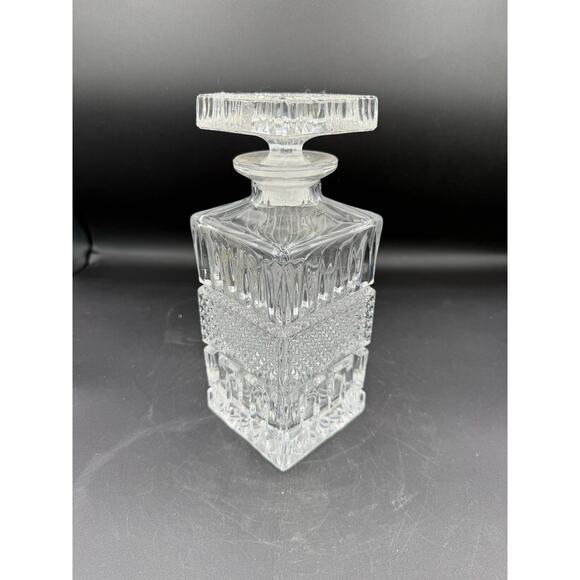Vintage RCR 10” Lead Crystal Decanter from Italy - Picture 2 of 9